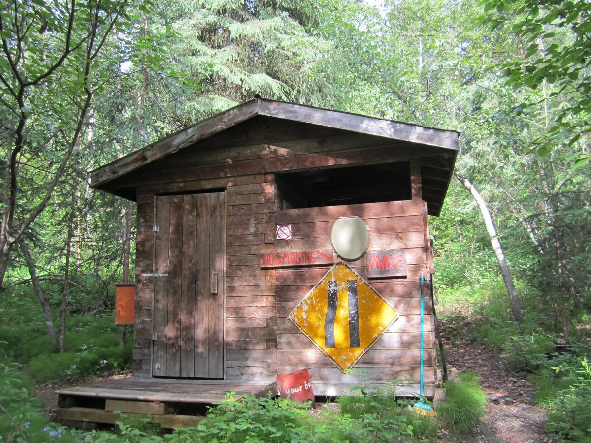 Dawson City River Hostel Extérieur photo